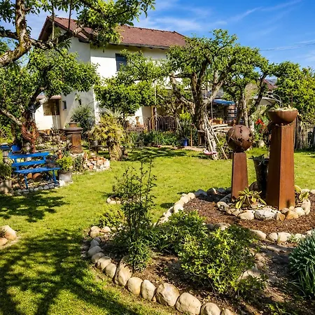 Apartma Tanja Bike-friendly Appartamento Limbuš